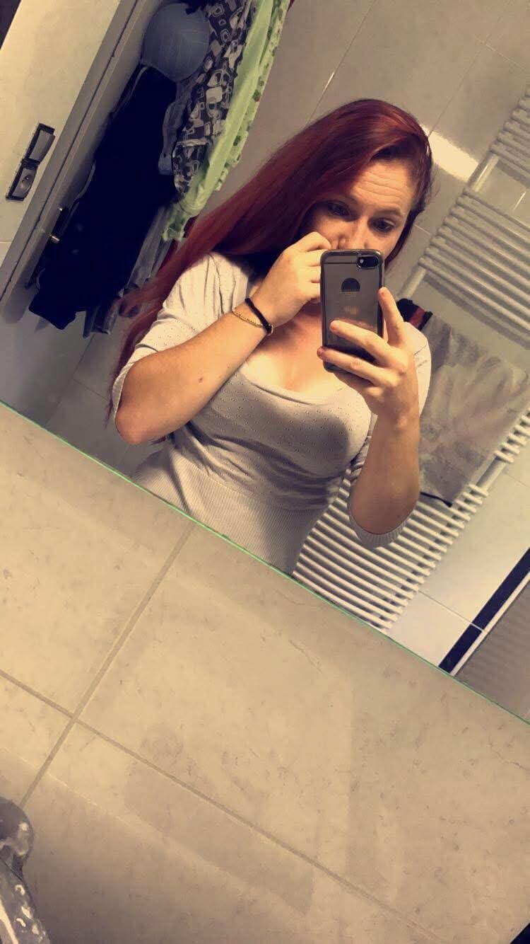 Chienne française à baiser