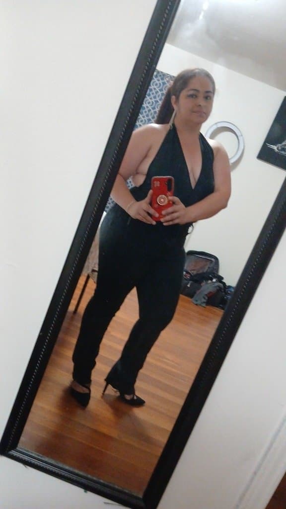 My aunt so sexy fuck wanna fuck her one day when she get super drunk