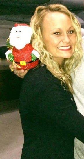 Friends Hunter and Courtney show off their tits and ass for their G G W shirts