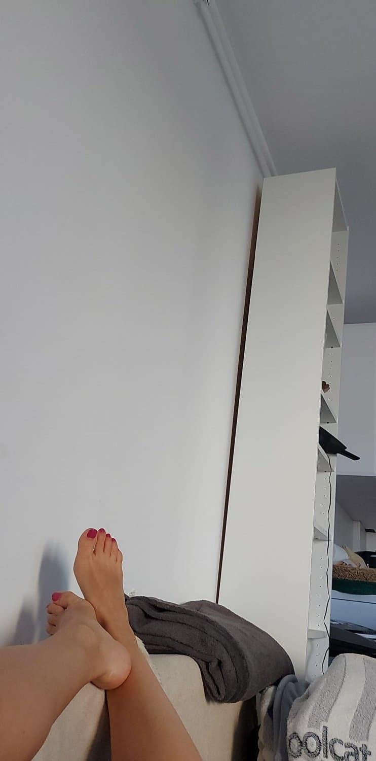 Stolen feet pics