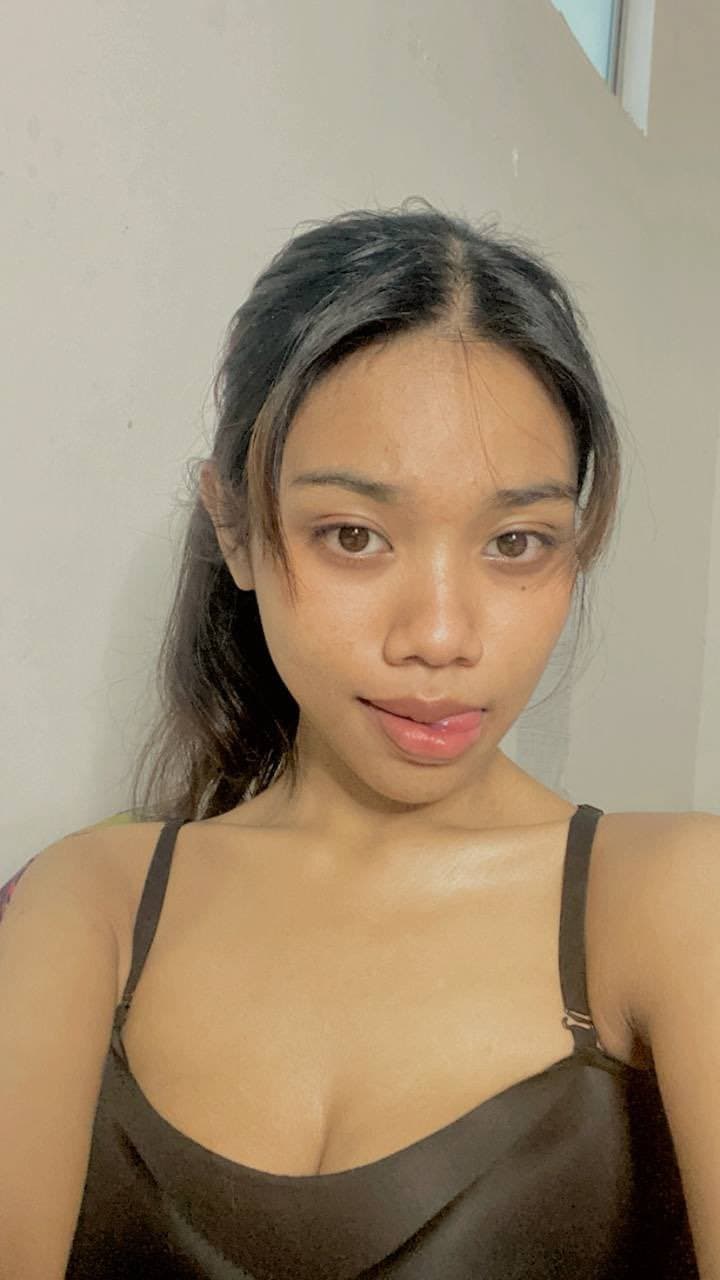 Awek Tudung Tetek Besar