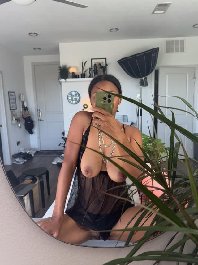 Lez Couple 3 Black/ebony