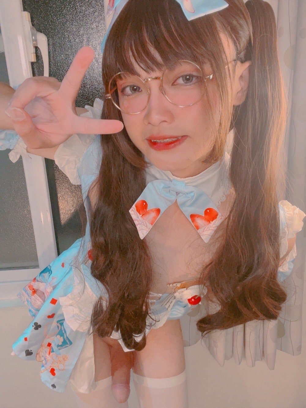 Click to view full size Asian CD HugeCock- Aroma