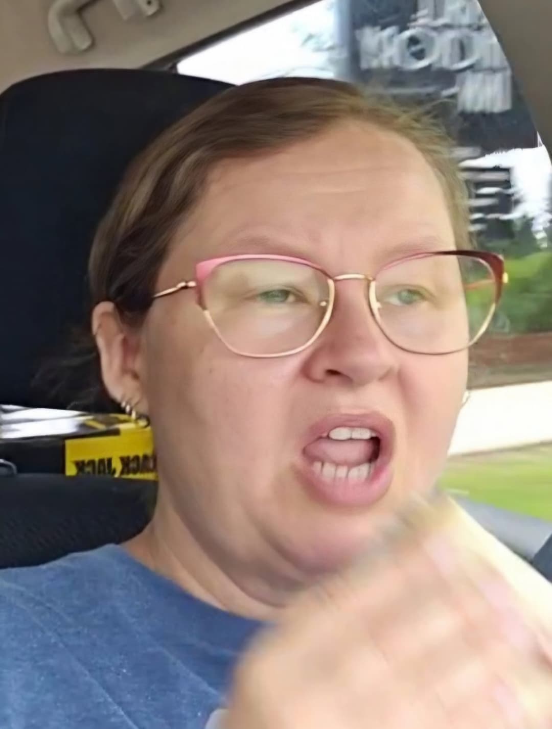 Click to view full size Fat Pig Amber Stuffing her fat face