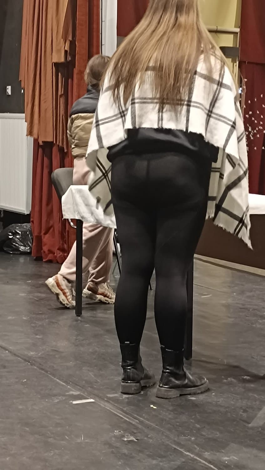 someone needs to dick down this stupid hungarian whore (if u do a cum or cock trib DM me)