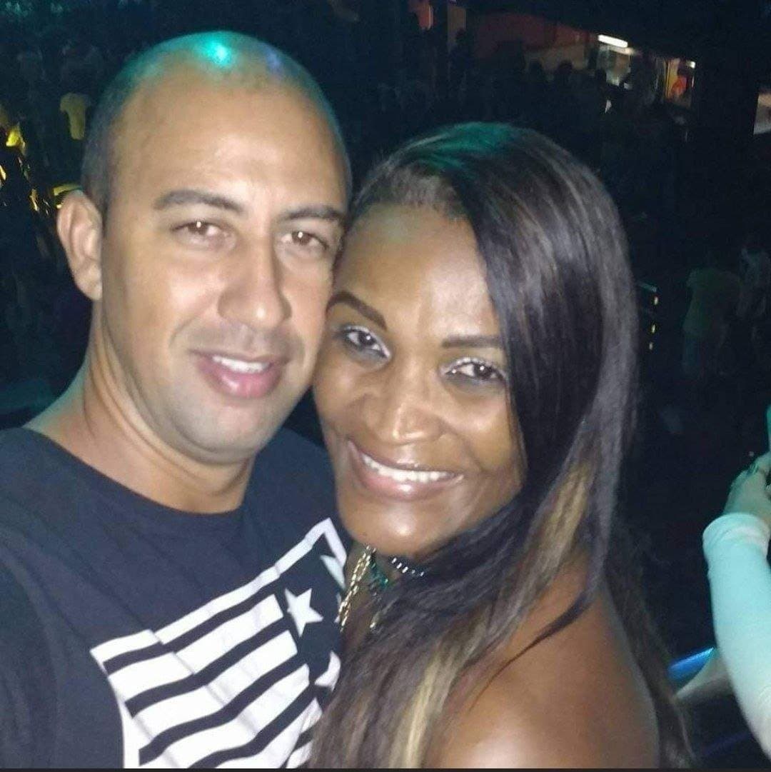 Mãe do amigo traiu o marido com novinho, vazou a mãe do amigo dando pro novinho gostosa