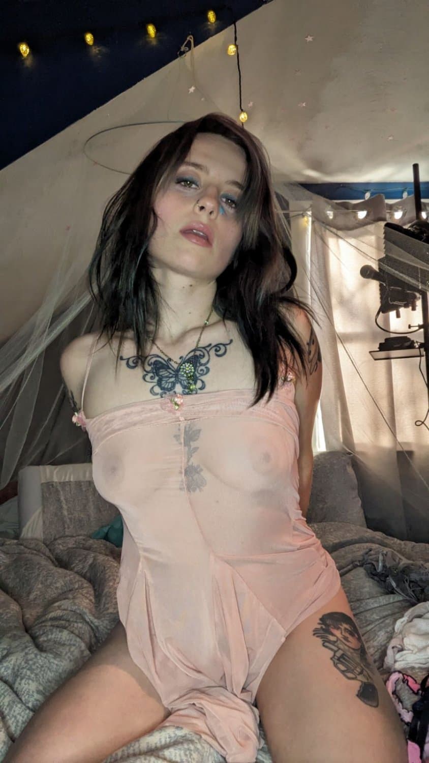 My personal pet slave earned being shown off to the world. Comment and for more of her