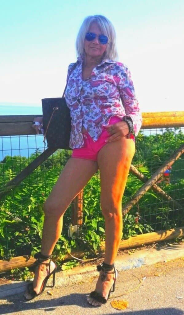 Vanessa moglie bionda