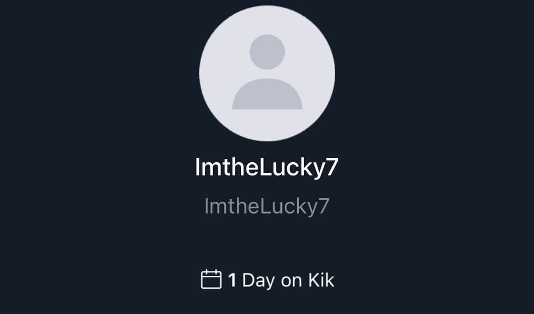 Looking to show off and get off with any girls looking for a nice time. Dm me on Kik or snap