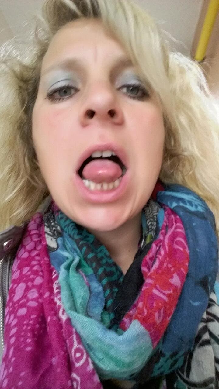 Infirmière salope à partager