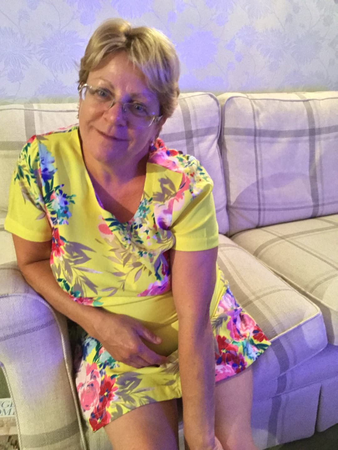 wife fucks in yellow dress