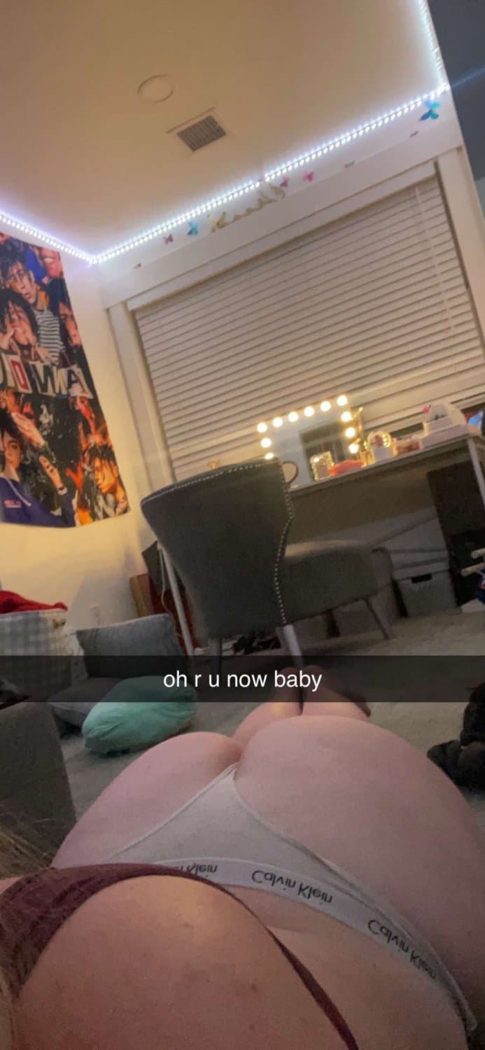 Thick Blonde Trophy Teen Leaked