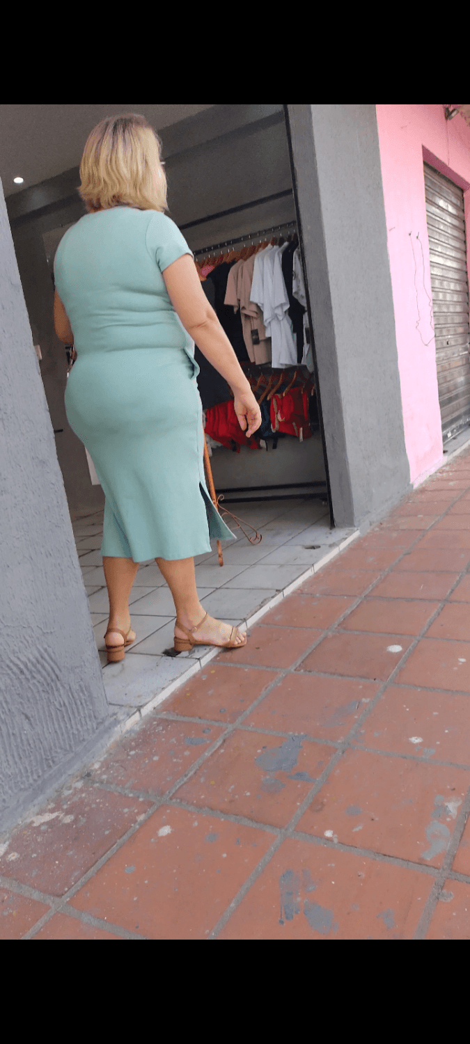 Crente do bundão cheio de celulite