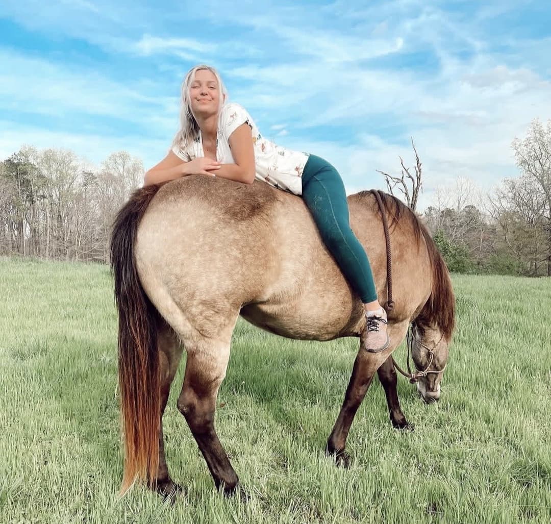 Click to view full size Sexy slut Dominique