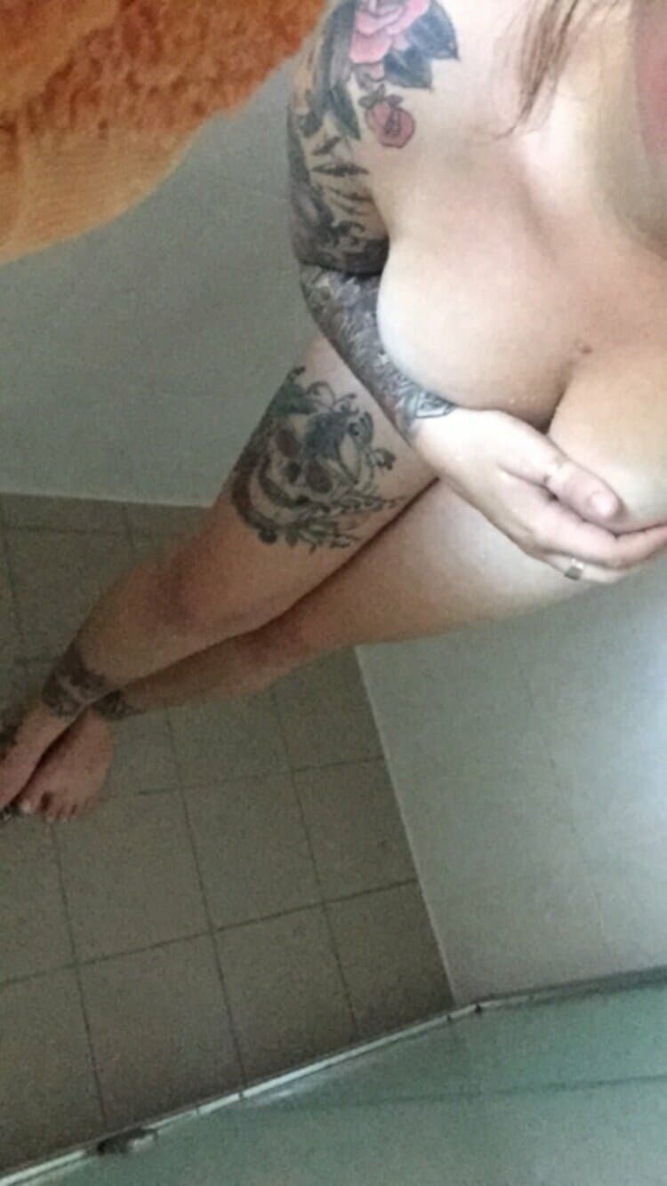 Aussie Madi - 21yo bartender ready for action