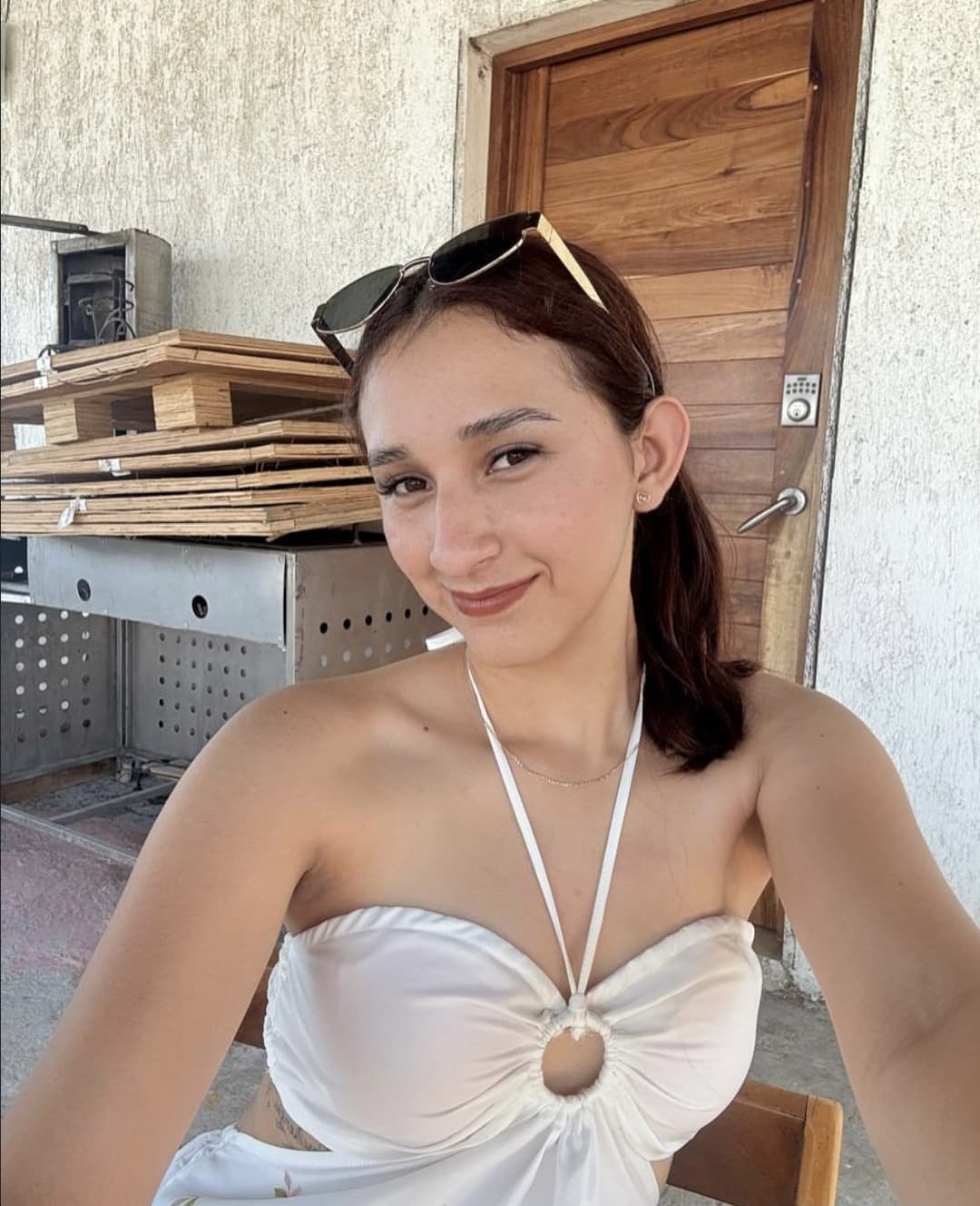 Lindo depósito de semen, novia de un seguidor que quiere que veamos a su novia