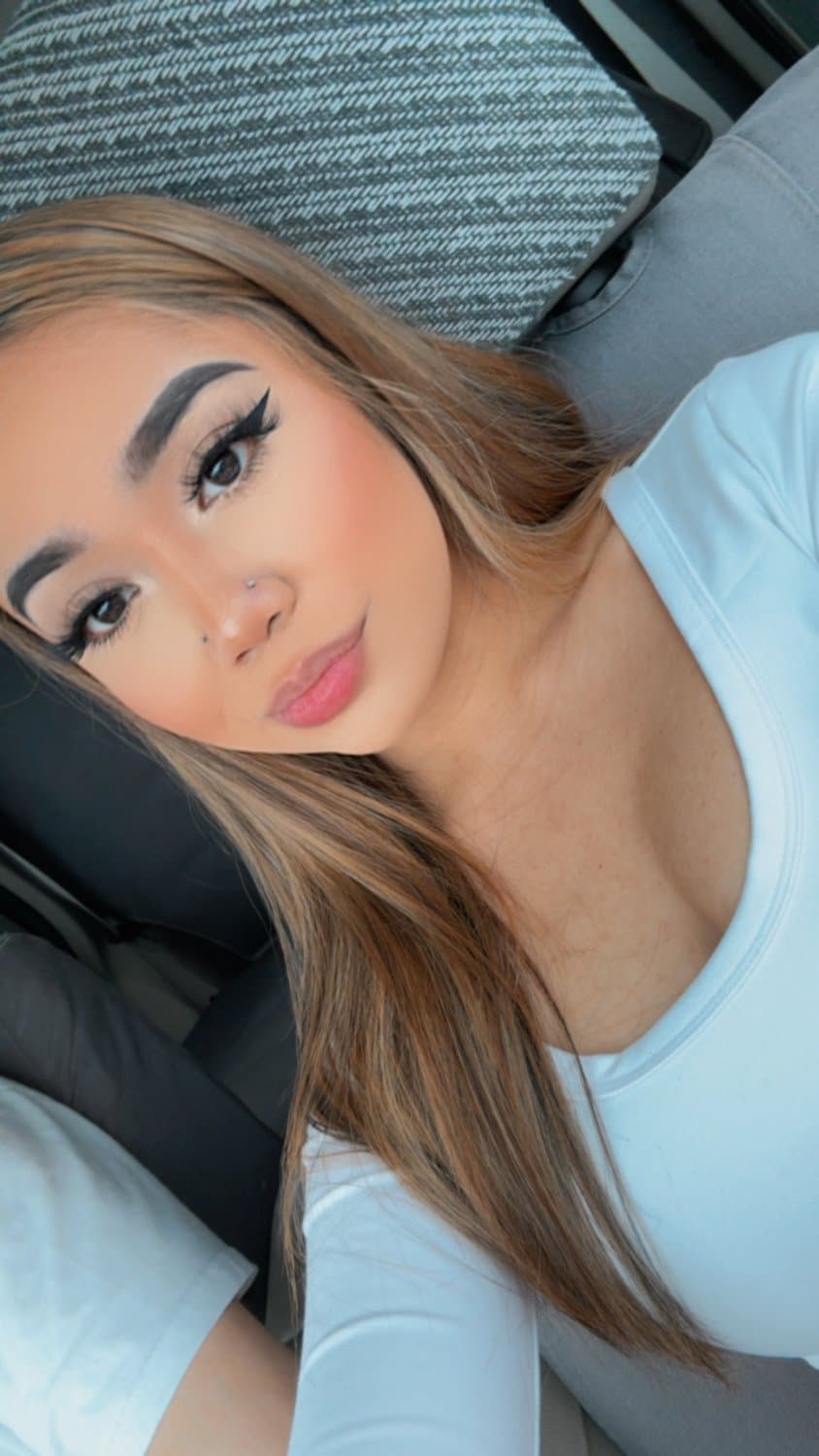 Click to view full size Sexy petite ABG teen Cece