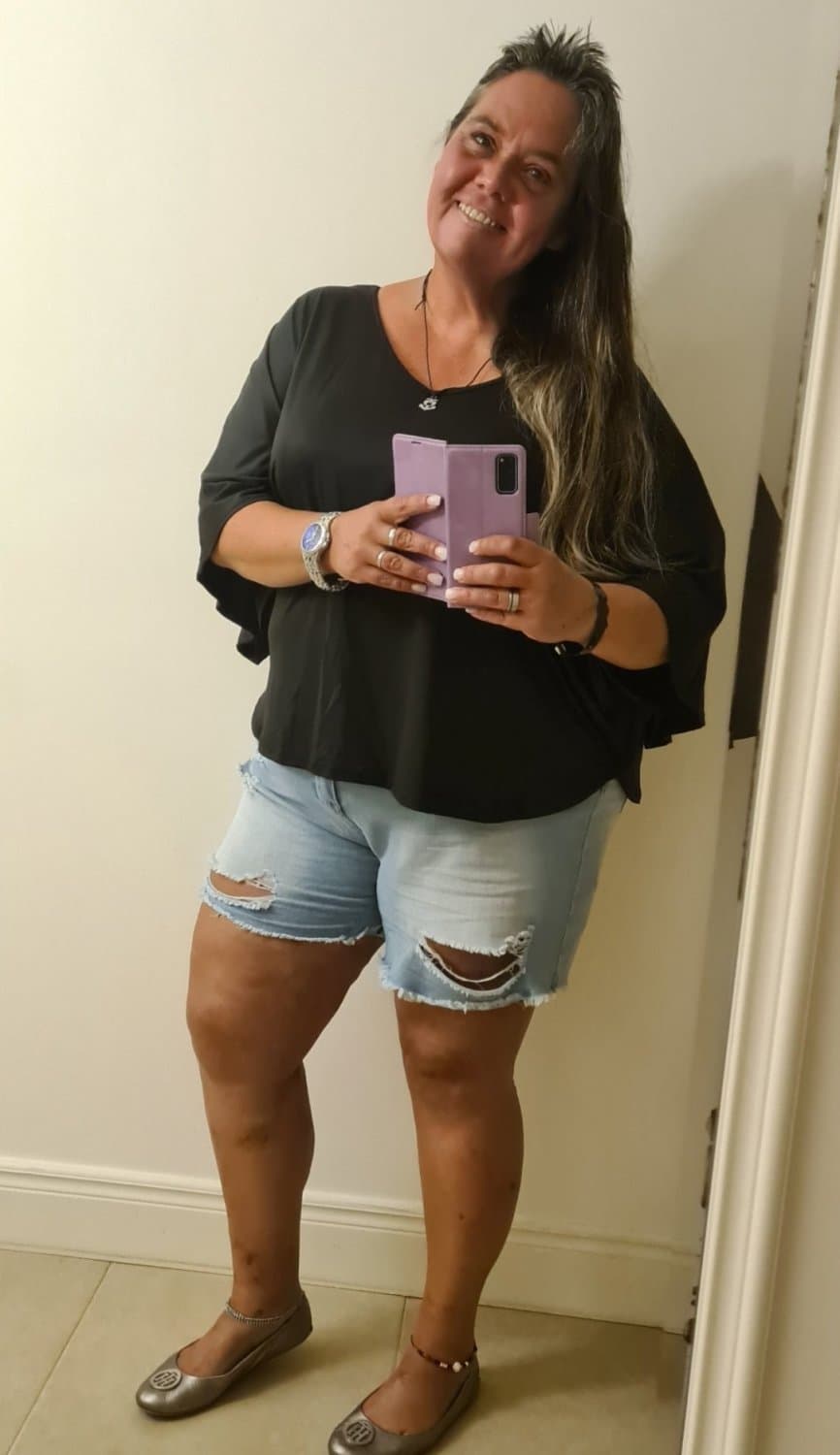 Mein Leben ist ein hin und her mal siegt der Kopf mal regiert die Fotze...Beate Ilgen