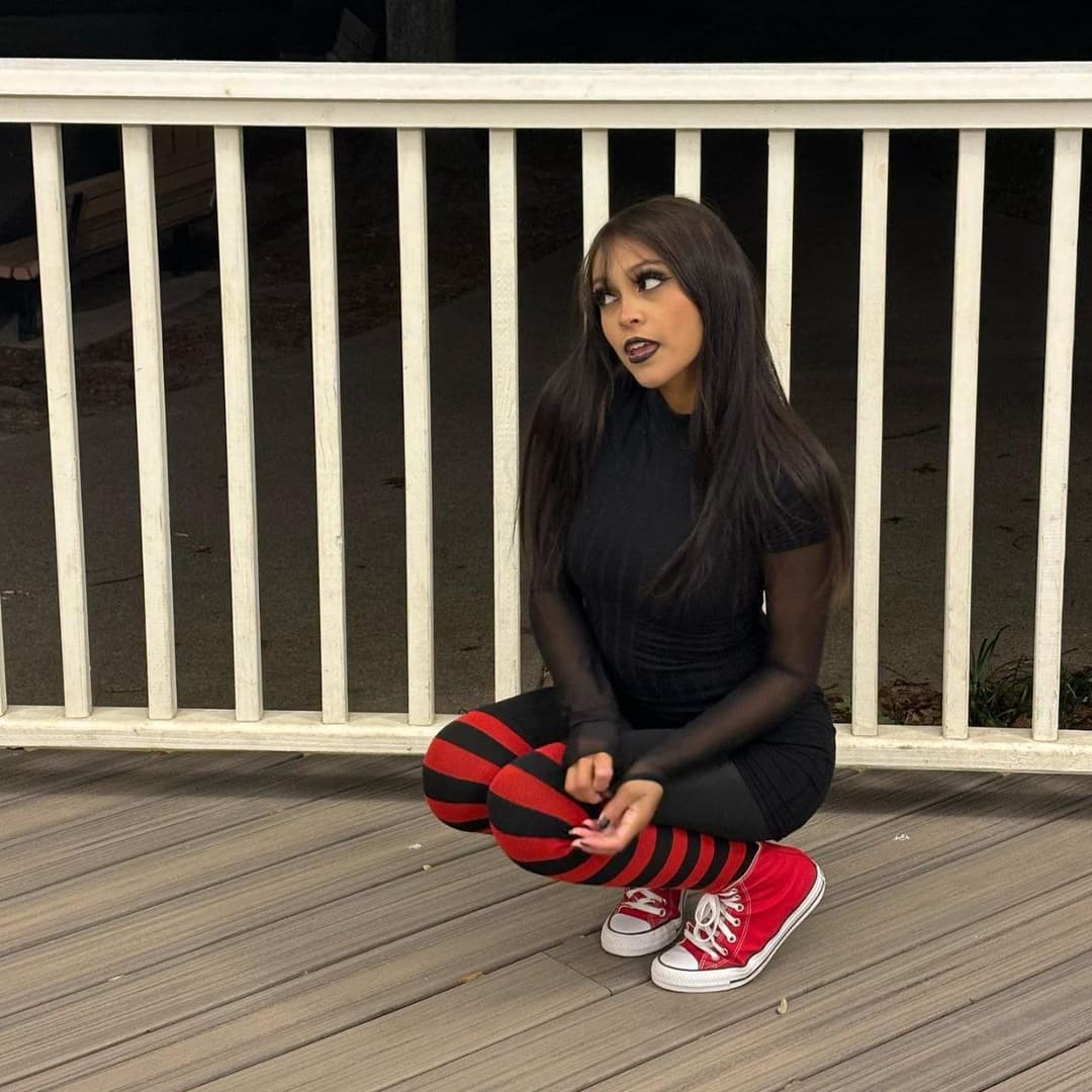 Barely legal goth slut : Alyssa Ross