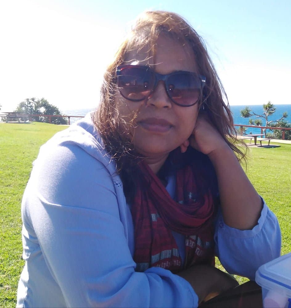 Voluptuous bhabhi from Dhaka, Bangladesh. No one could resist to pound this bhabhi????