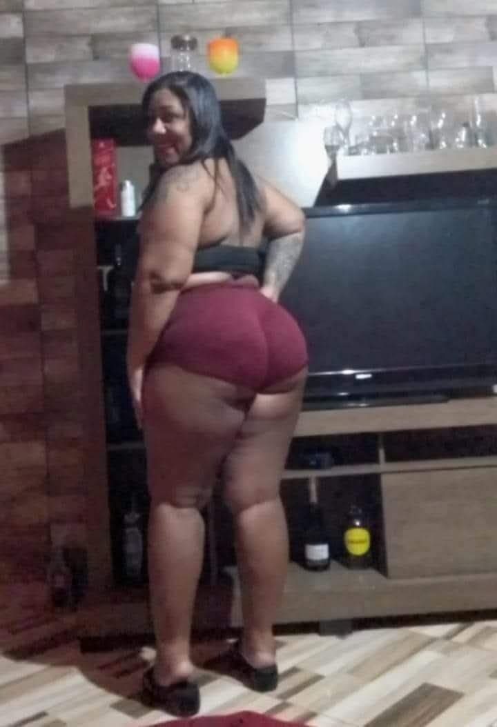 Pensa numa gordinha muito gostosa