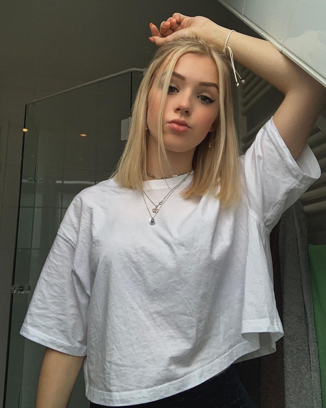 Vanessa 21yo Polish cocksucker living  in Germany