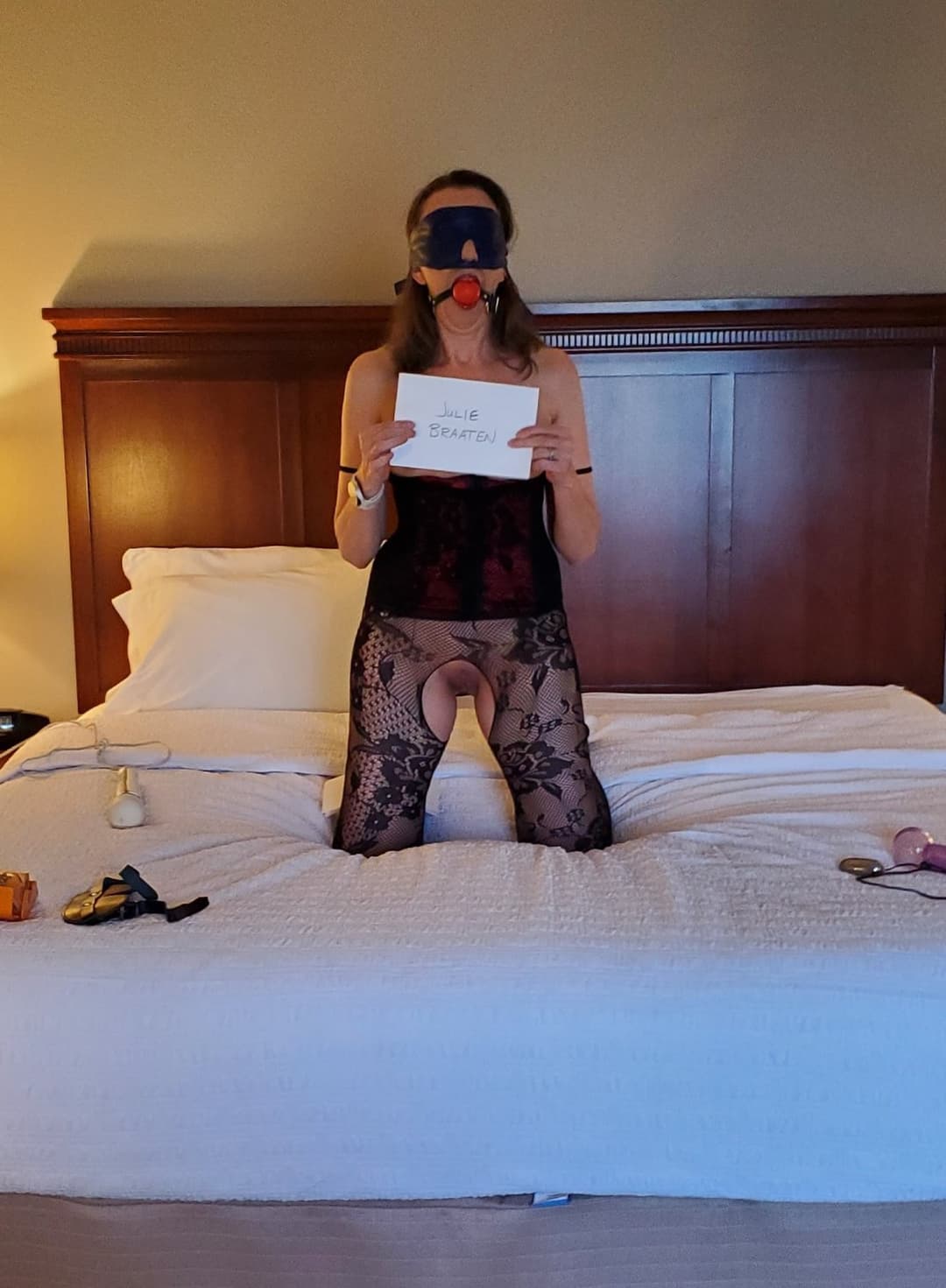 Webslut Julie Braaten Exposed