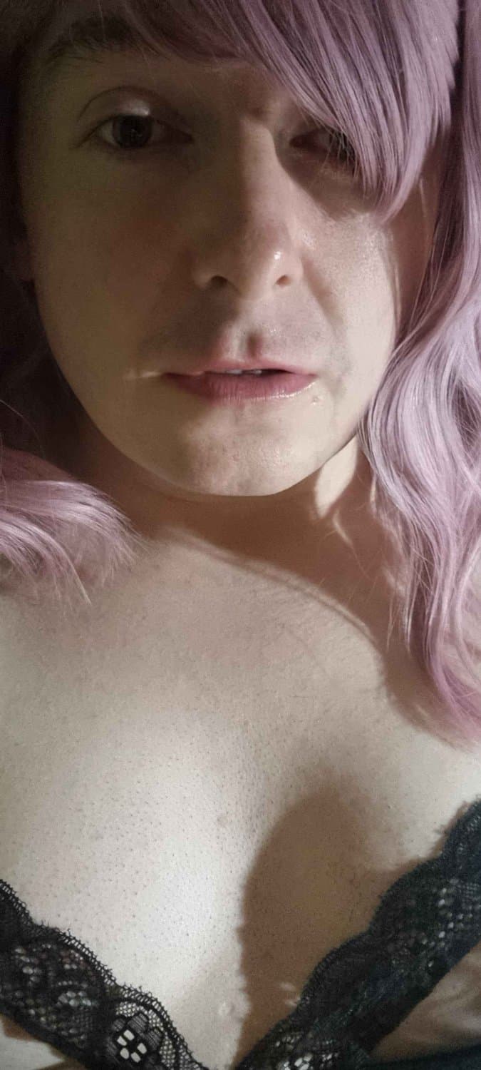 Sissy Pawg Jess relapsed again, msg her and tell her she’s meant to be a sissy slut forever