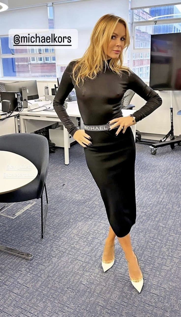 Amanda Holden and Ashley Roberts Hot Cock Teasing Pussy in the Office ??❤️???✊???