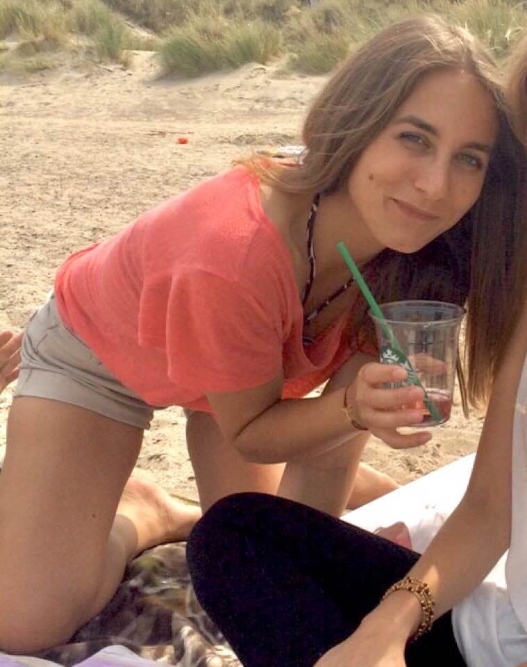 Click to view full size Eva from Manchester UK! Comment her and kik me: hikawaManc2