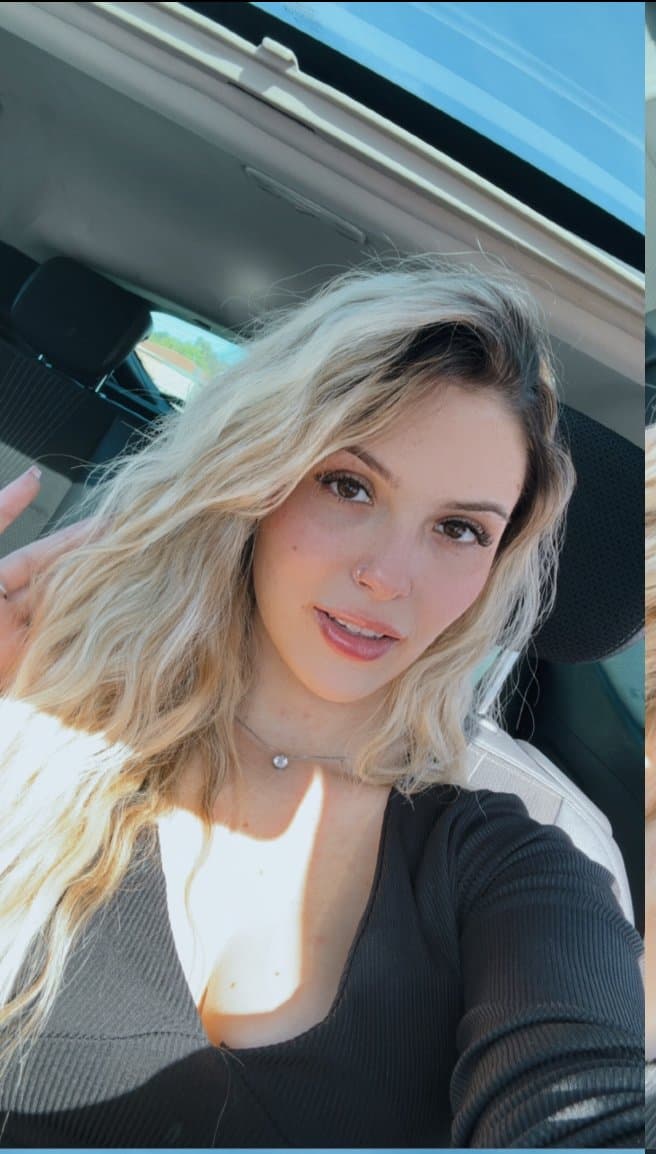 Want you to fuck me in the car like a naughty slut