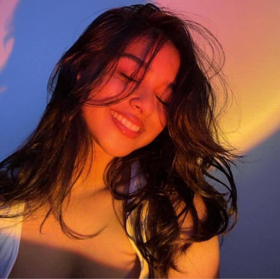 Click to view full size Shreya ram