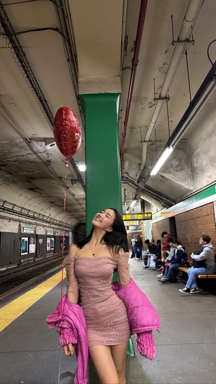 Sexy Chinese Asian ABG - Hot Girl Summer "ABGFinder" Asian Teen Girl