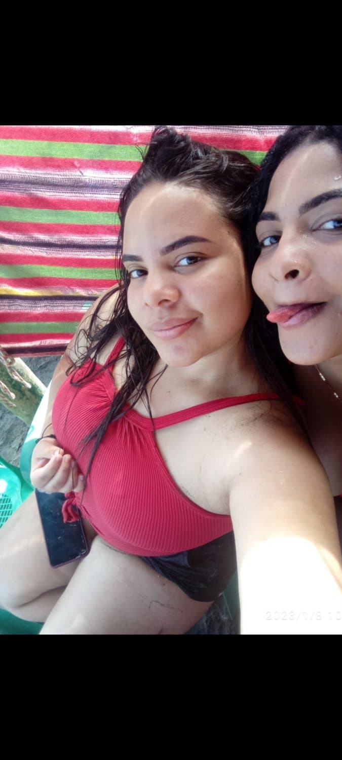 Click to view full size Bigtits latina
