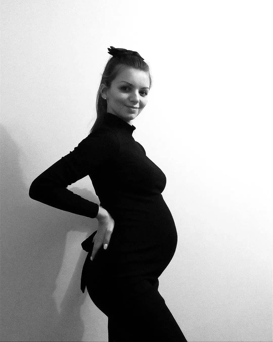 Martyna polish MILF # fertile pole dancer #