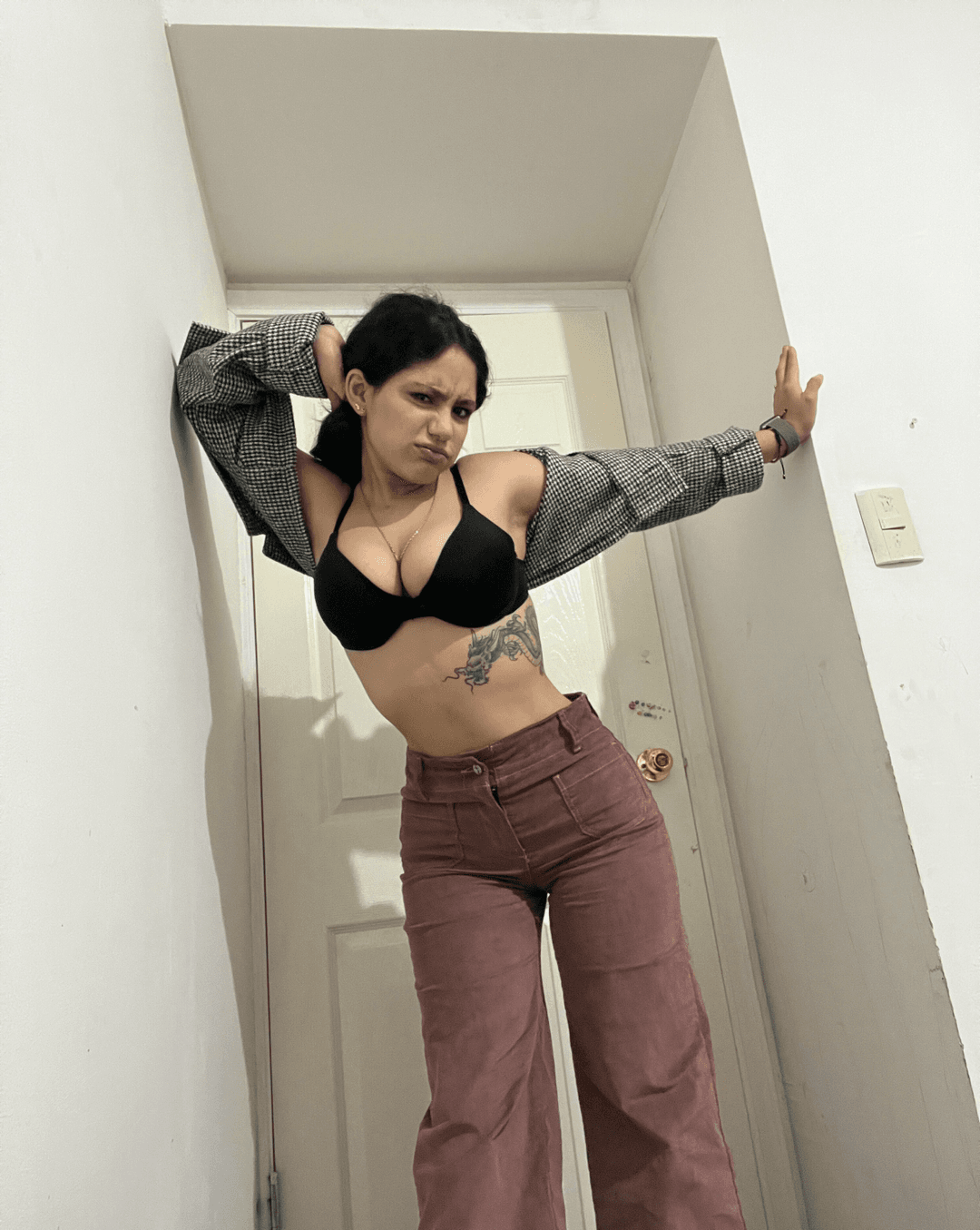 Click to view full size Young Brazilian girl trusted me and send me some of her hot pictures