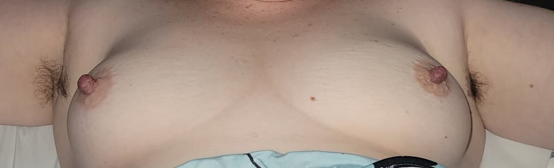 Wife of a friend here on Erome. Thanks for letting me use her holes