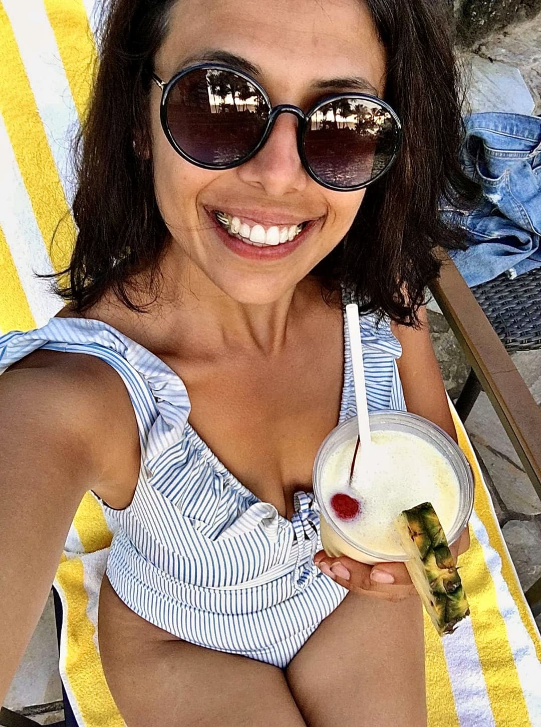 Sharing my sexy wife part 1 Cock her and repost