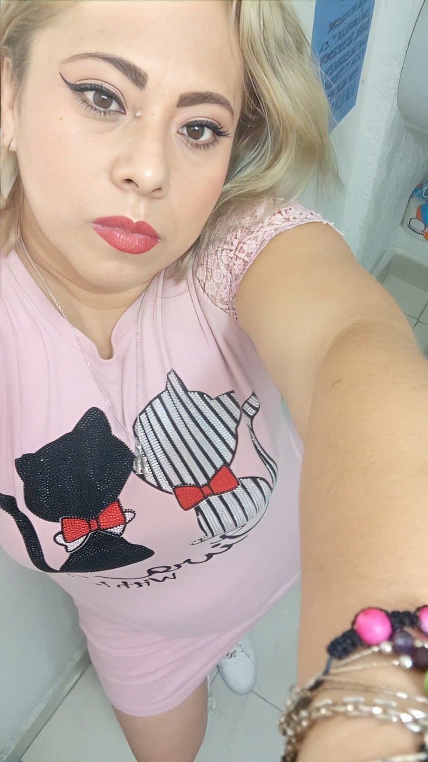 Gaby Bravo Puta Farmaceutica