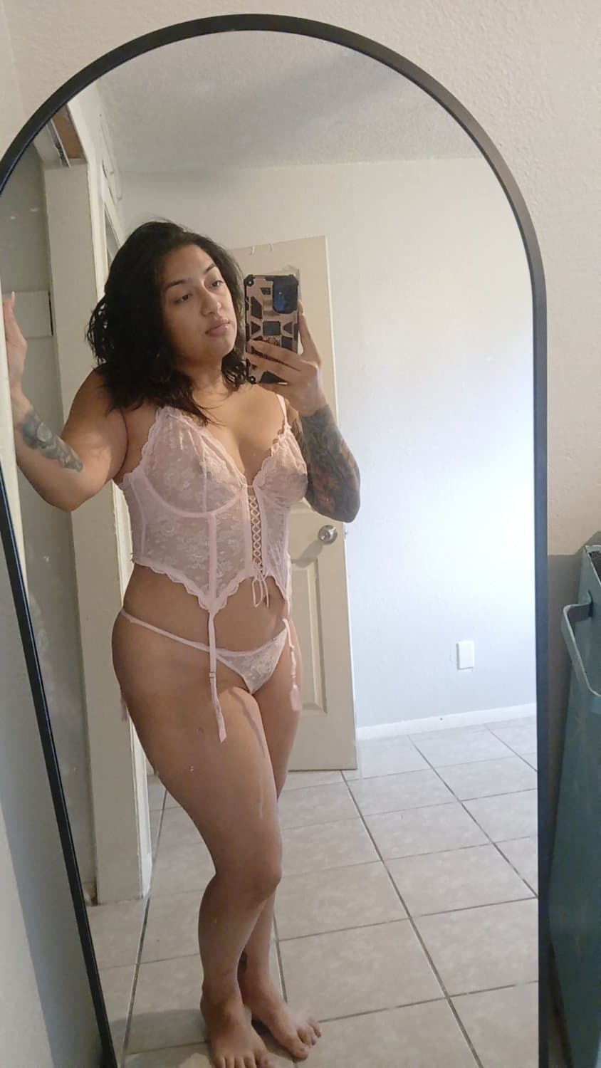 Webslut Winter Zarate Texas Barber