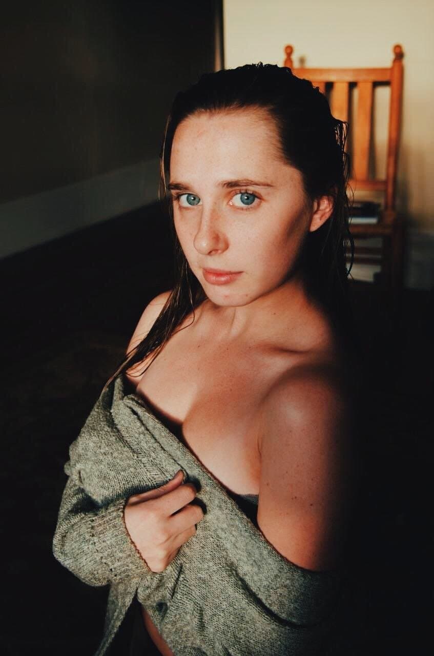 Click to view full size Vsco hotty