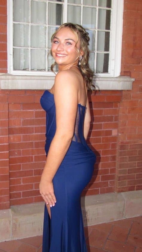 Slut Ella Russell irls