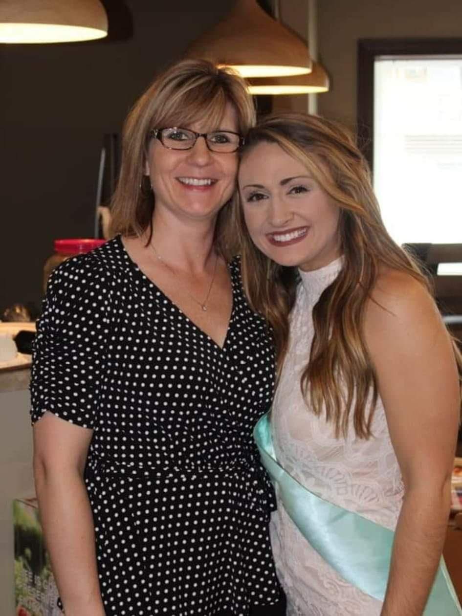 Tanja, regular mom by day, hogtied bondage slut by night.