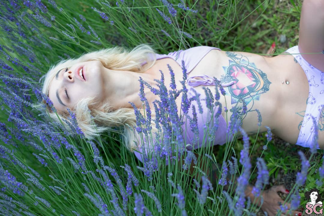 Witchy Pixie - Suicide Girls