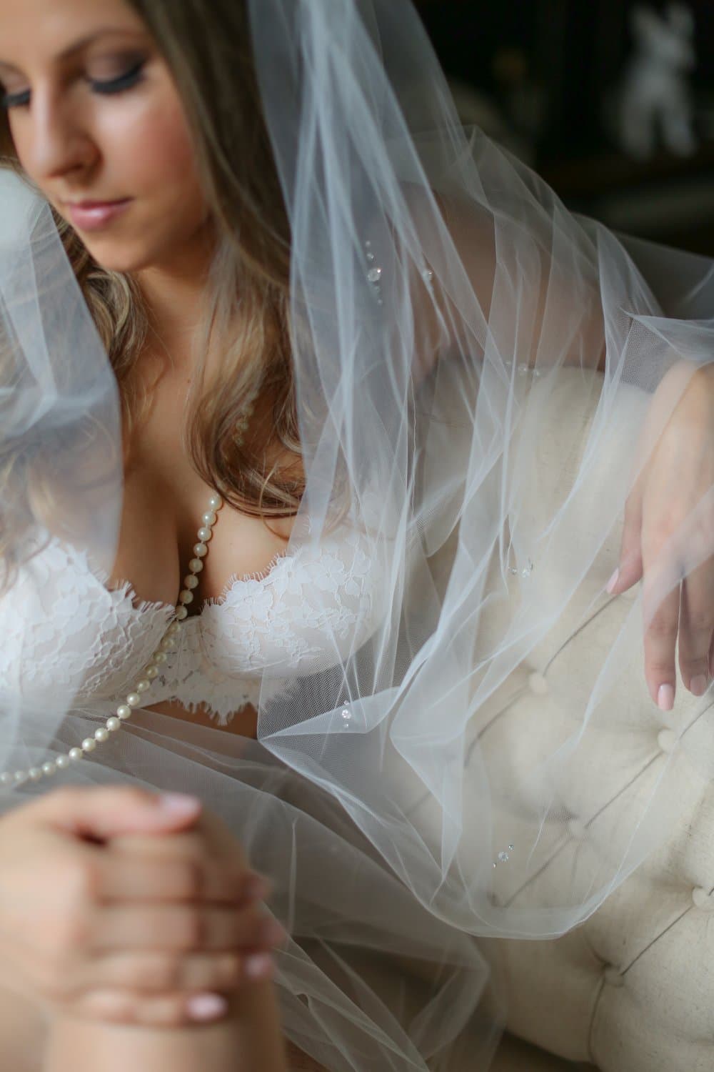 Click to view full size Curvy Beauty