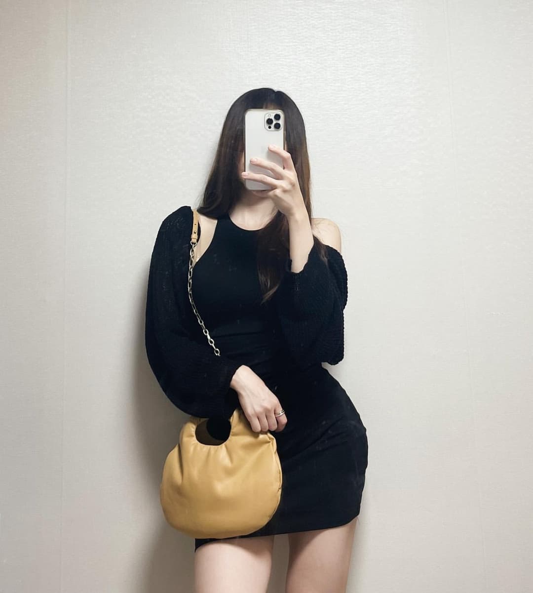 Asian pretty with abs