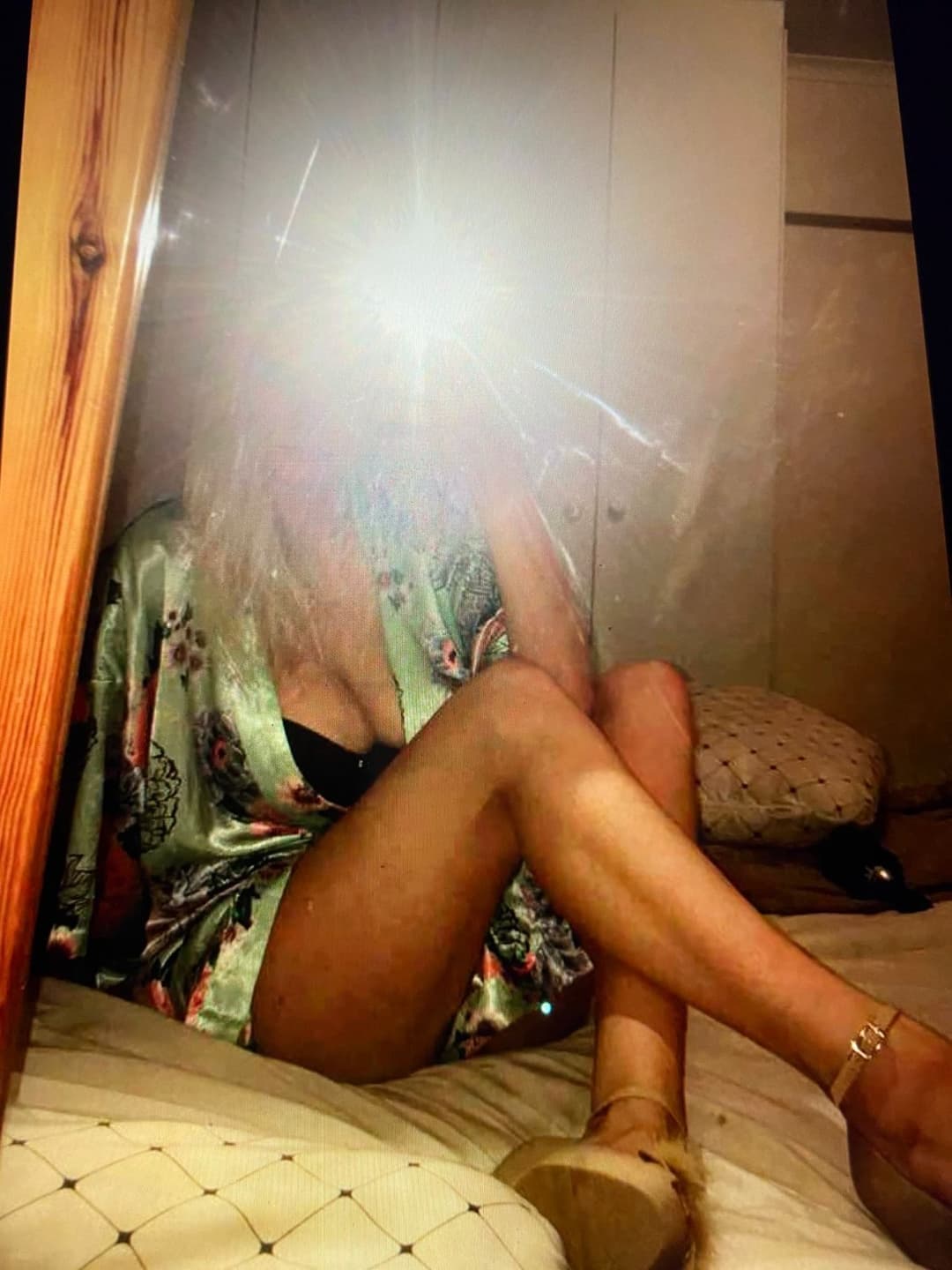 Bridget Sexy chatpic slut repost to your page Before she goes private get her on the hot page