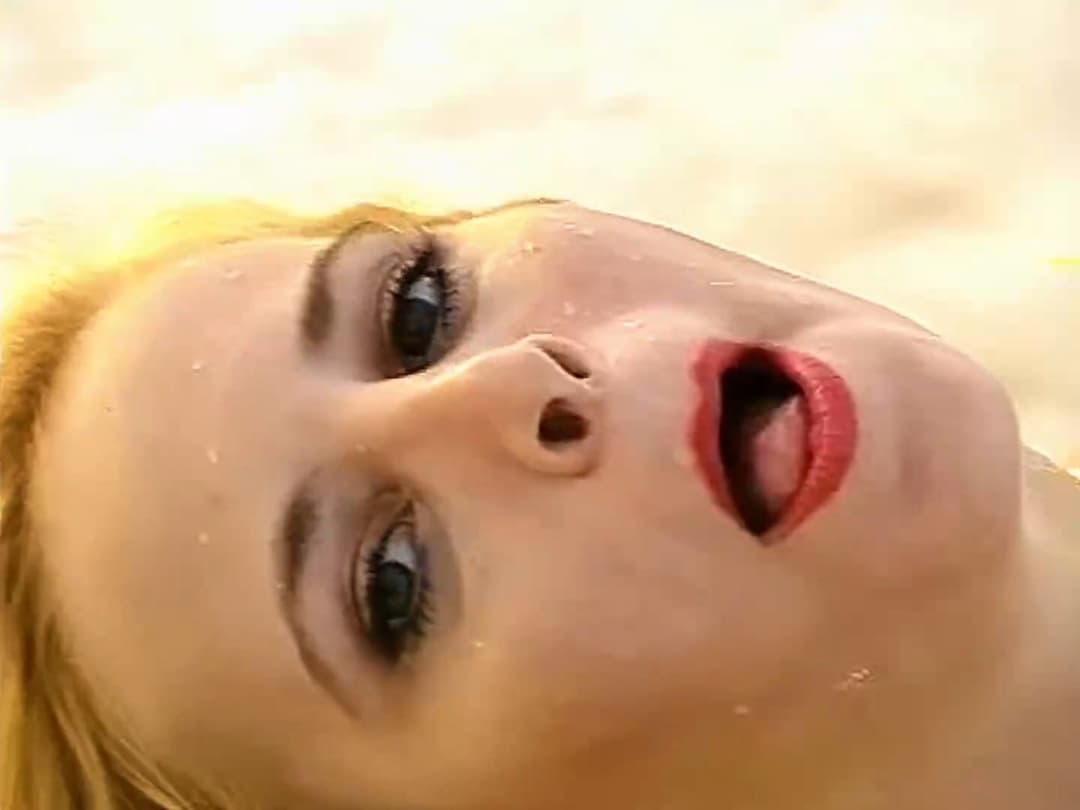 Europe Di Chan - Gostosura Tetudona Praieira