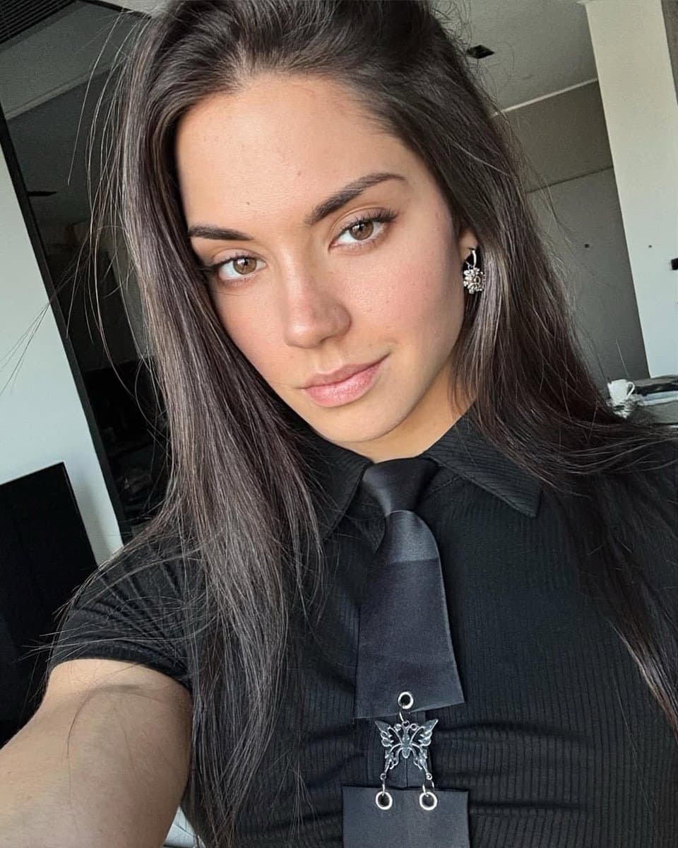 Let Muscle Mommy Vladislava Dominate You And Milk Your Cock