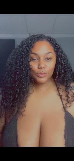 SSBBW NERDY? BUSTY? EBONY?.